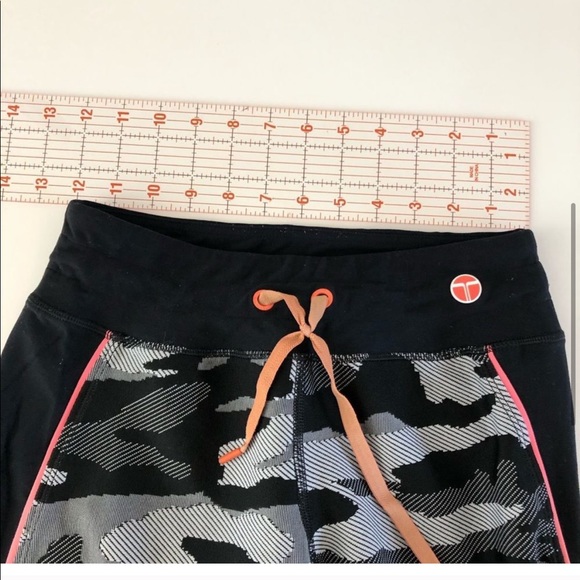 Trina Turk Congo Camo Legging Size S - Picture 5 of 6